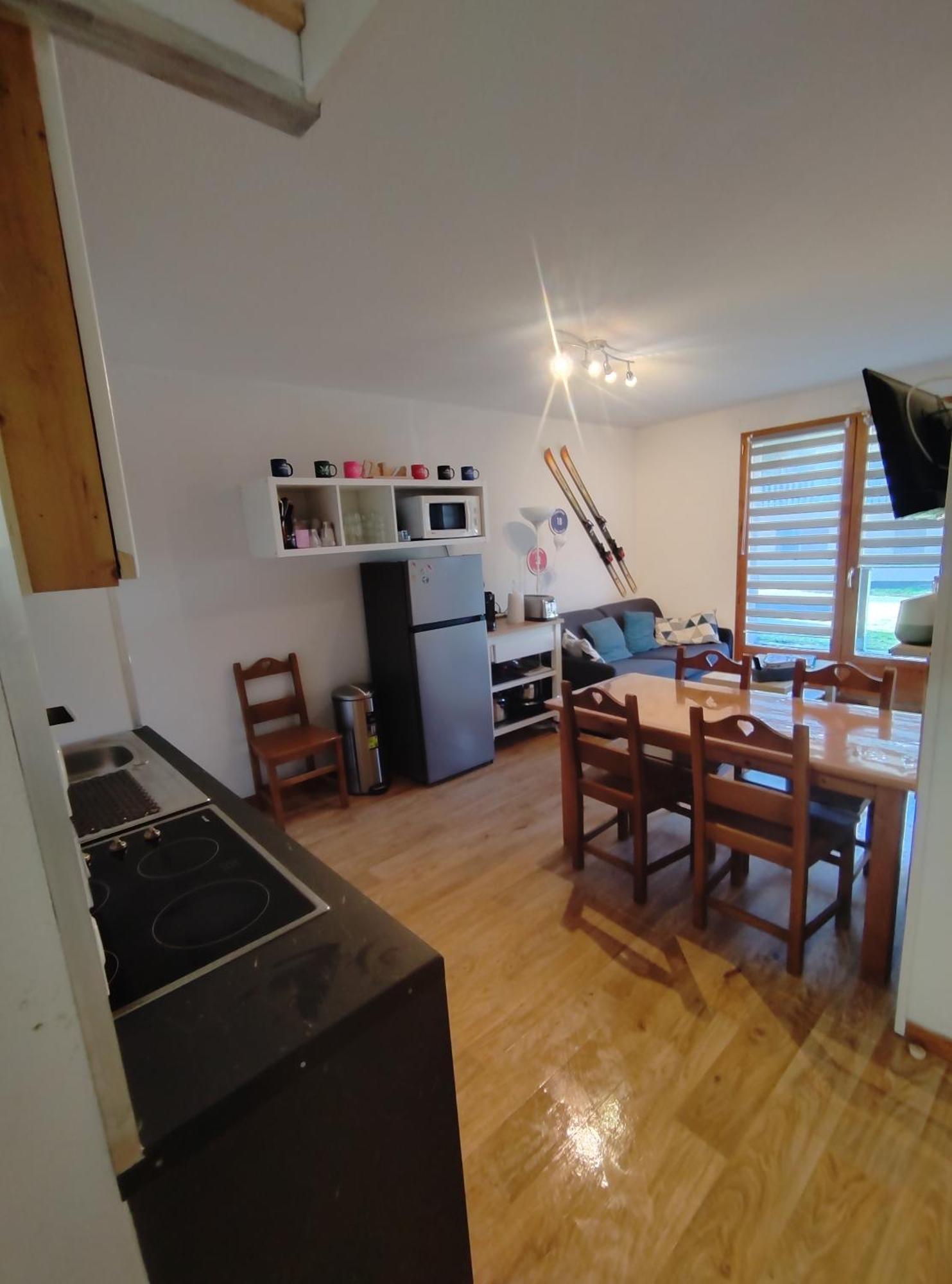 Emma Equipe Et Refait A Neuf Dans 3 Etoiles Apartment *